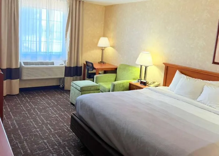Quality Inn Marshall Near University