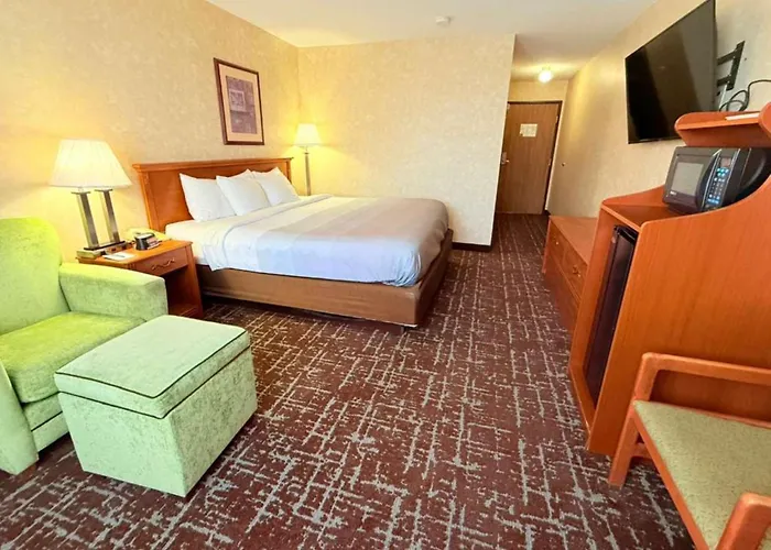 Quality Inn Marshall Near University
