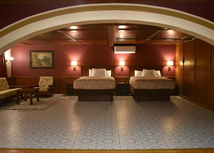 Manresa Castle Hotel Port Townsend