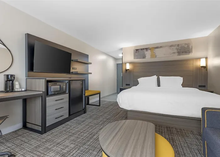 Best Western Plus Elgin - Chicago West Dundee