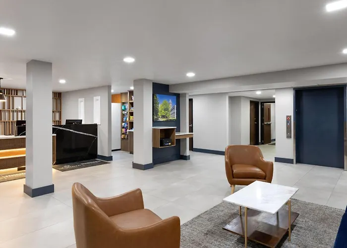 La Quinta By Wyndham Springdale Hotel
