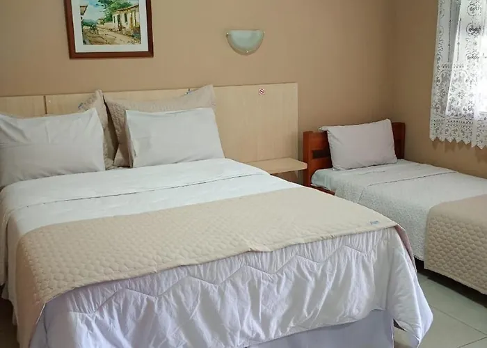 Vila Francesa Hotel Penedo 