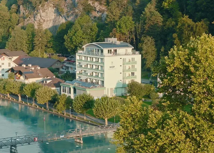 Hop Apartments & Suites Unterseen