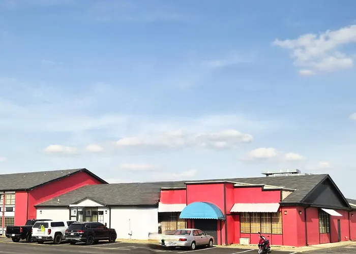 River Valley Inn And Suites