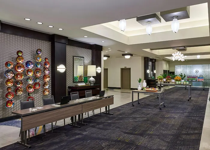 Renaissance Phoenix Downtown Hotel