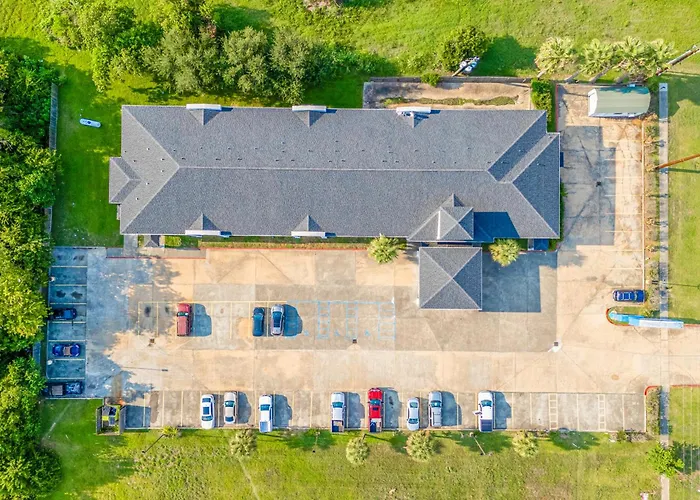 Capital O Fairway Inn - Baytown La Porte Tx