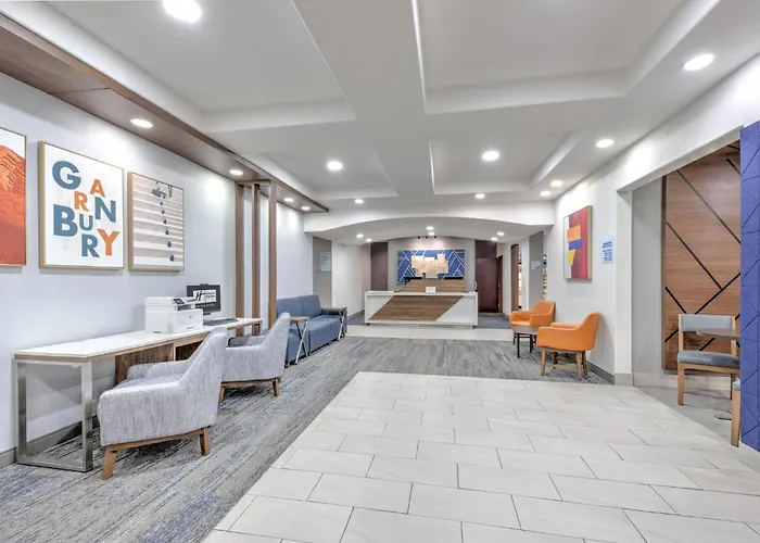 Holiday Inn Express And Suites Granbury By Ihg