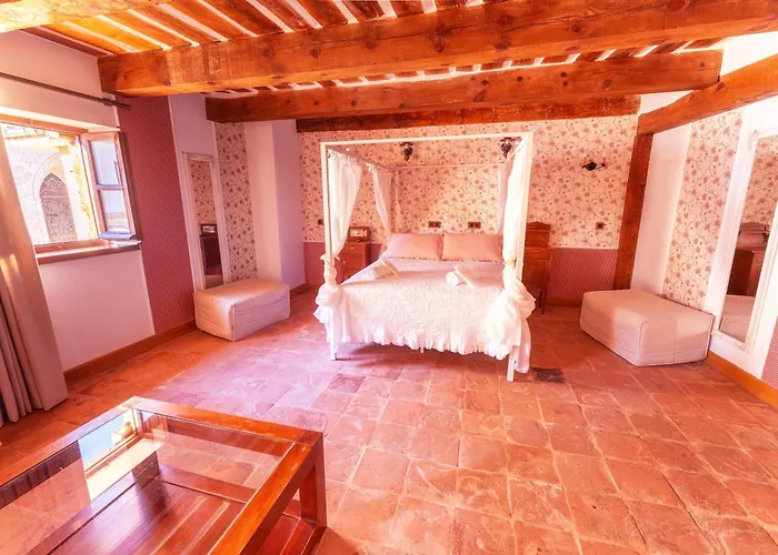 Hoteles en Cuéllar