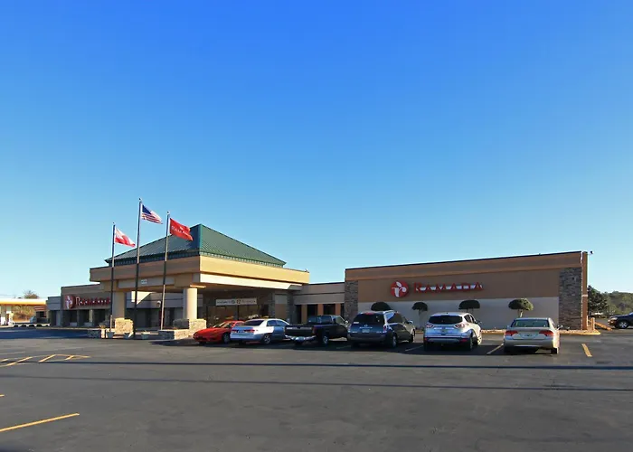 Ramada By Wyndham Macon Hotel