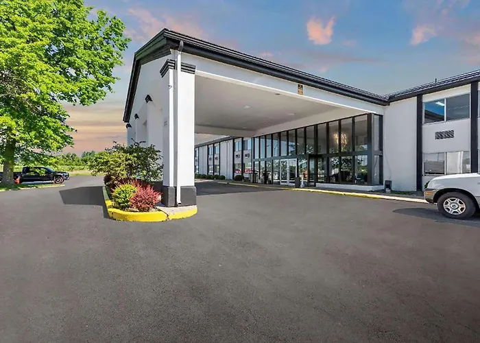 Days Inn By Wyndham Erie Kearsarge