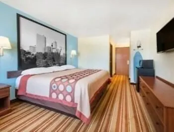 Claremore Hotels