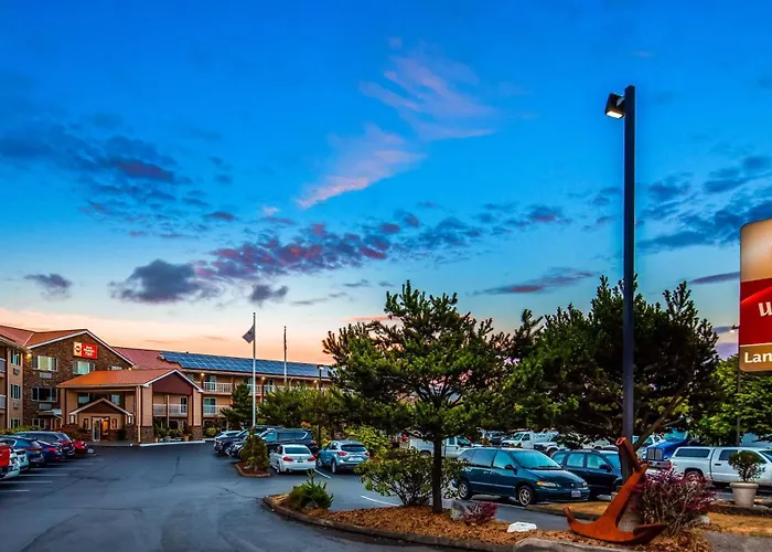Best Western Plus Landmark Inn