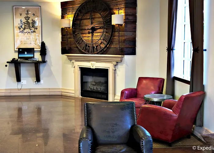 Anaheim Camelot Inn & Suites