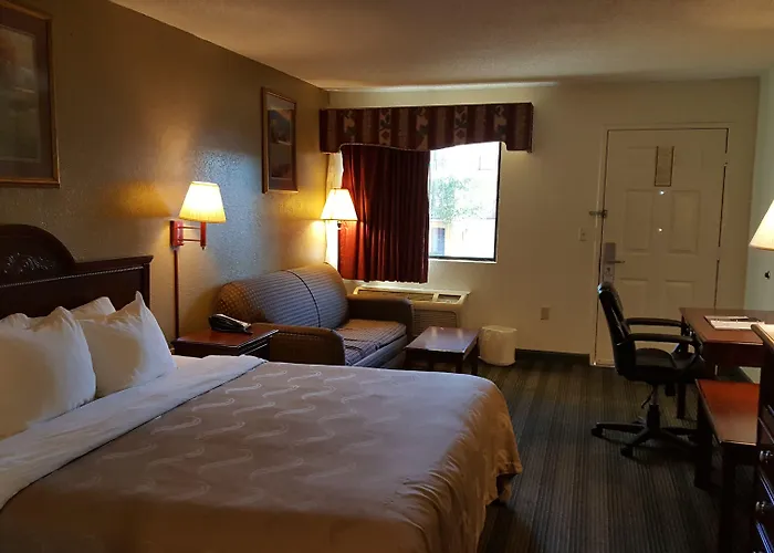 Quality Inn Mobile West Tillmans Corner