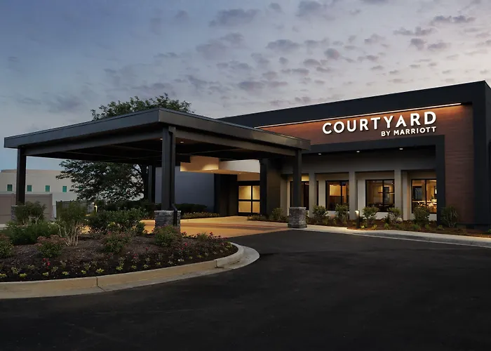 Courtyard By Marriott St. Louis Downtown West Hotel