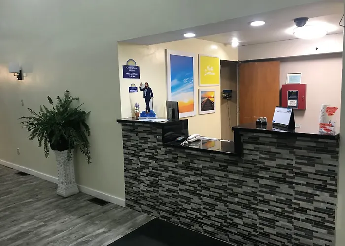 Days Inn By Wyndham Thomson