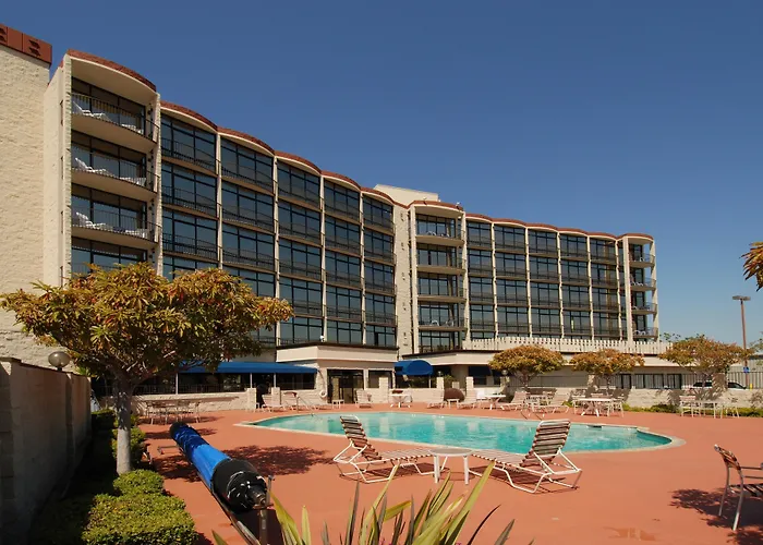Oakland Airport Executive Hotel