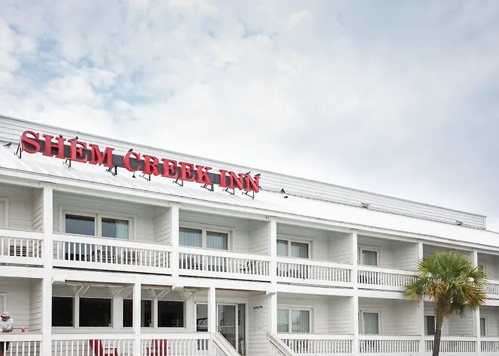Shem Creek Inn
