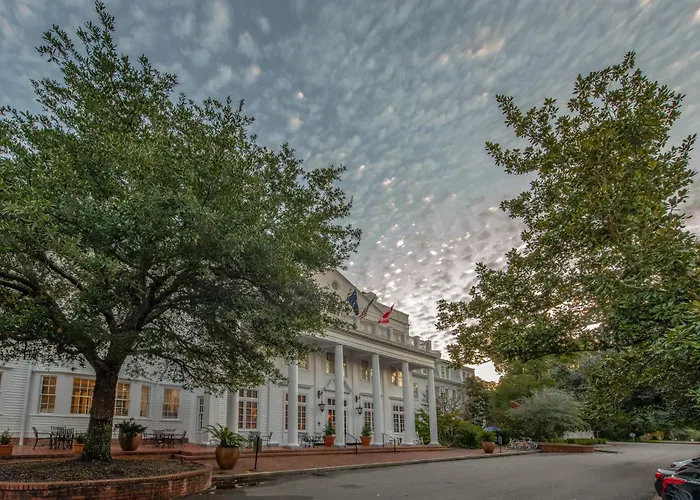 The Willcox Hotel Aiken