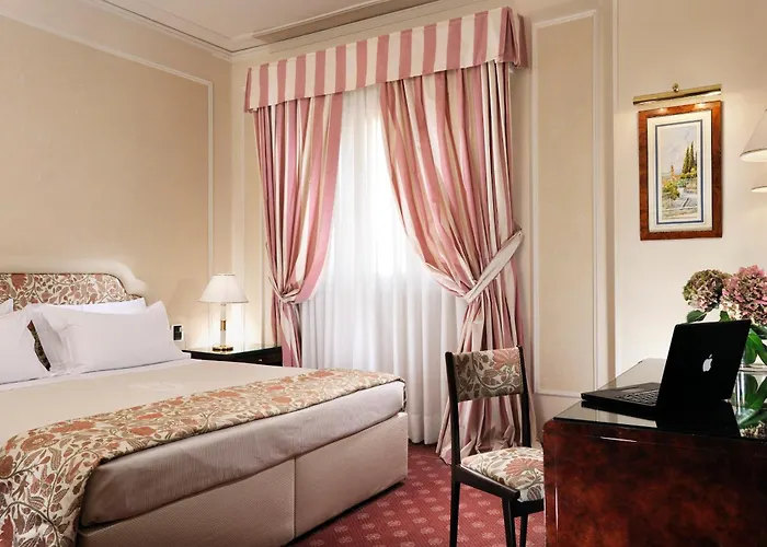 Hotel De La Ville Florenz