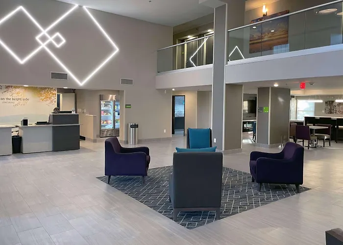 La Quinta By Wyndham Jonesboro Hotel