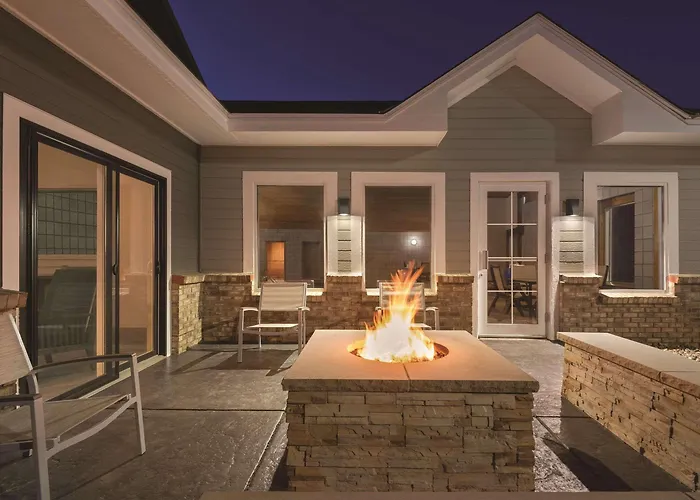 Country Inn & Suites By Radisson, Northfield, Mn