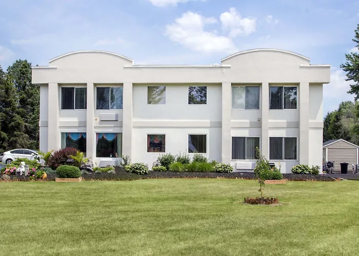 Rodeway Inn & Suites New Paltz - Hudson Valley
