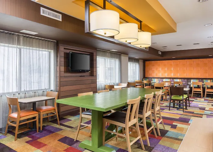 Fairfield Inn & Suites Lincoln