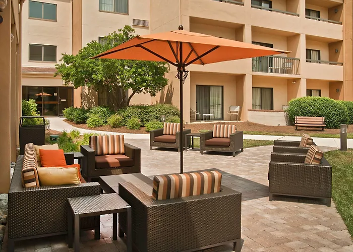 Courtyard Charlotte Southpark Hotel