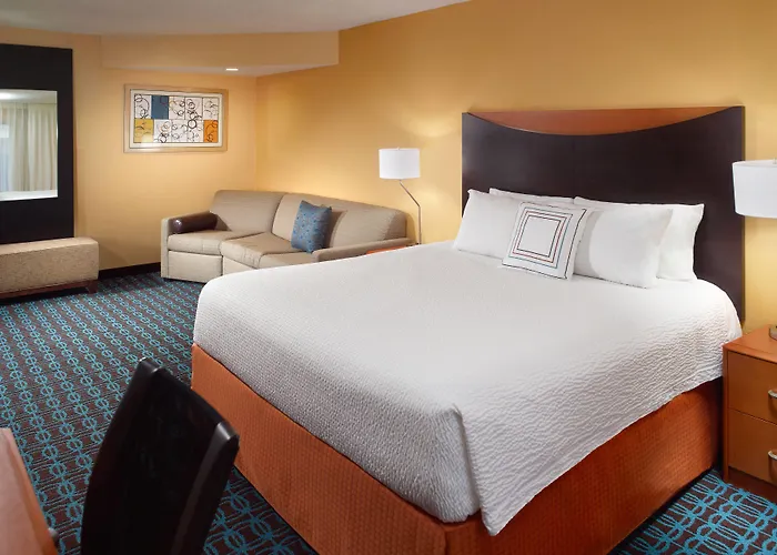 Fairfield Inn & Suites Clarksville