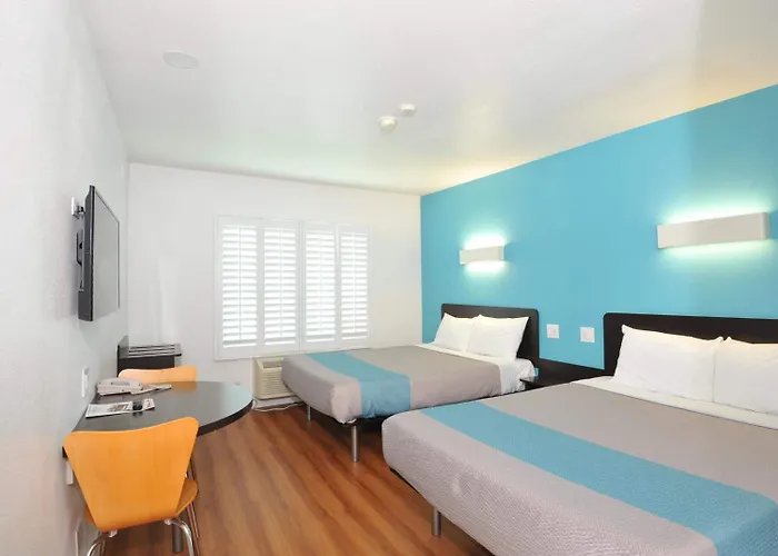 Motel 6-Fountain Valley, Ca - Huntington Beach Area