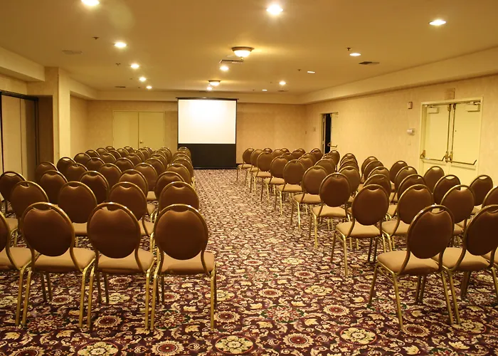 Best Western Plus Heritage Inn