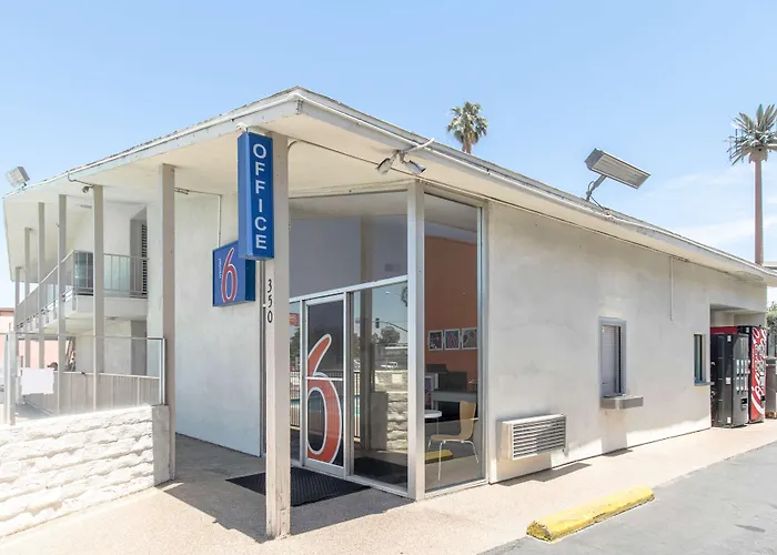Motel 6 Bakersfield