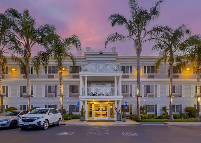 Best Western Luxury Inn