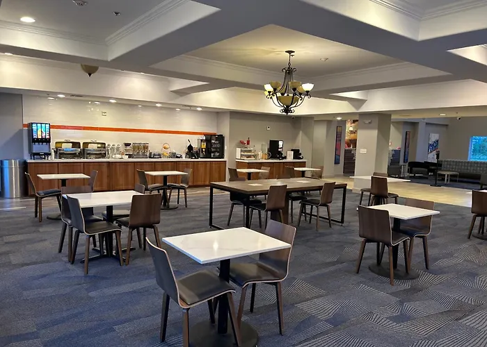 La Quinta By Wyndham Longview North Hotel