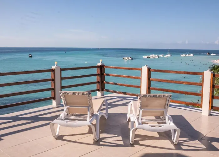 Cuxos Hotel Beachfront Isla Mujeres