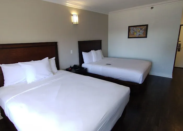Baymont By Wyndham Ontario