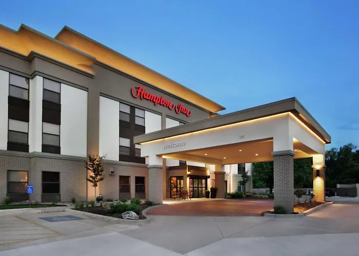 Hampton Inn Shawnee