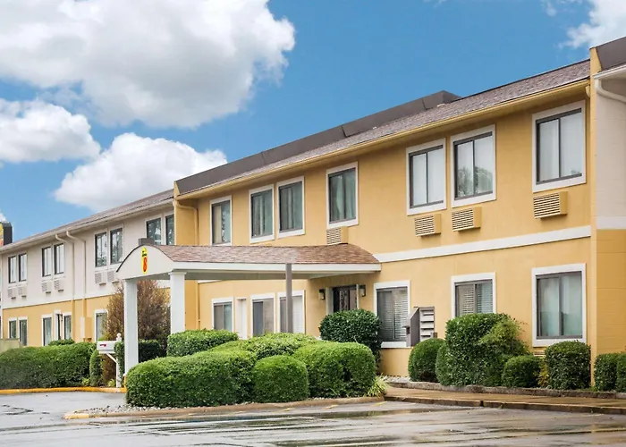 Super 8 By Wyndham Jonesboro