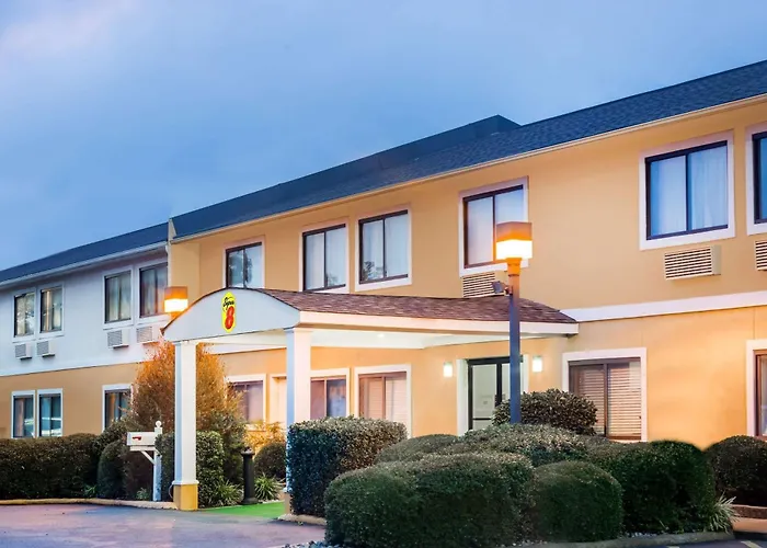 Super 8 By Wyndham Jonesboro