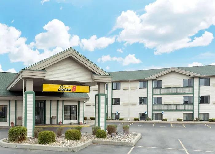 Super 8 By Wyndham Wisconsin Dells Hotel