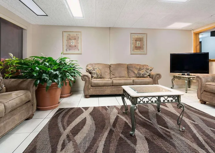 Days Inn By Wyndham St Cloud