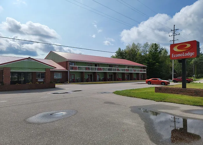 Econo Lodge Cadillac By Choice