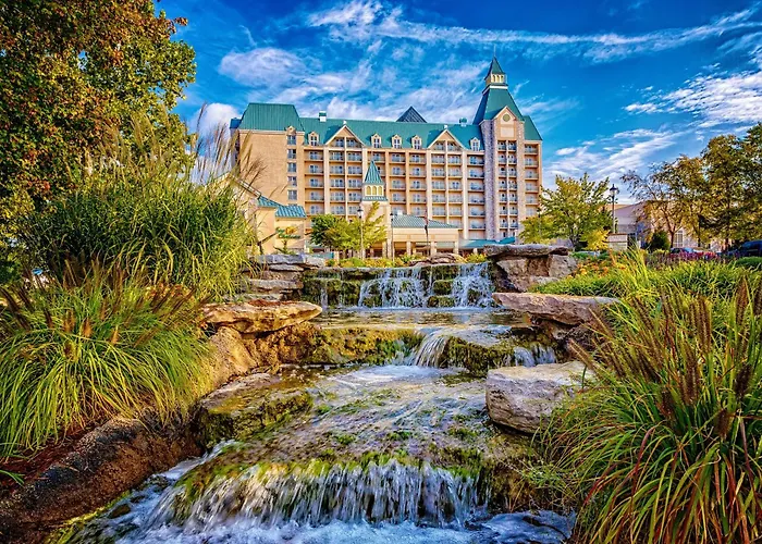 Chateau On The Lake Resort Spa And Convention Center Branson