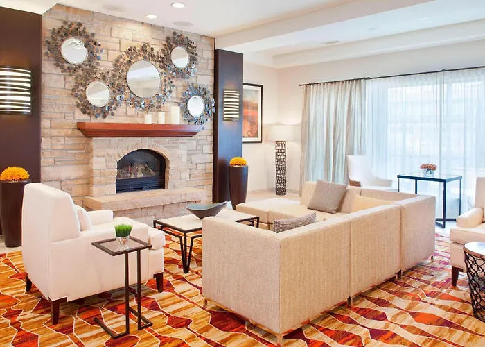 Courtyard By Marriott Pueblo Hotel