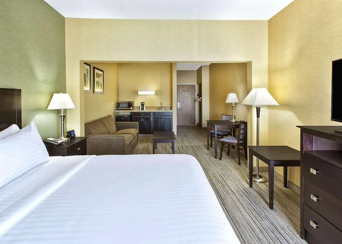 Country Inn & Suites By Radisson Benton Harbor-St Joseph Mi