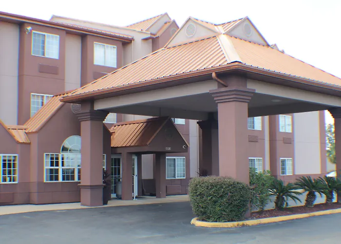 Econo Lodge Inn & Suites Natchitoches