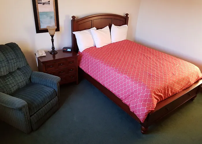 Americas Best Value Inn & Suites Northfield