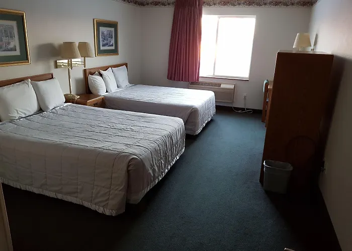Americas Best Value Inn & Suites Northfield