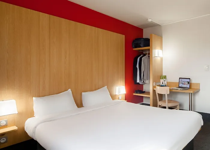 B&B HOTEL Paris Porte de Châtillon